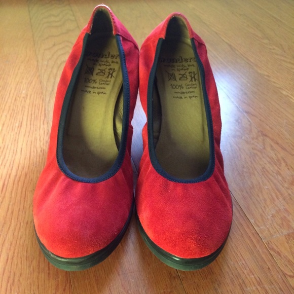Red Suede Wonders Wedge Heels - Picture 2 of 7